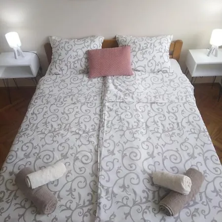 Cezar Διαμέρισμα Arandjelovac