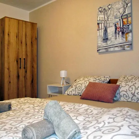 Apartament Cezar *